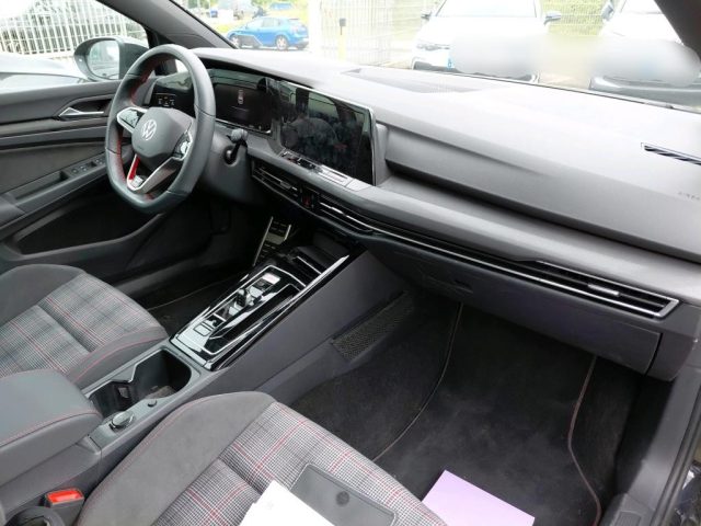 VOLKSWAGEN Golf usata, con Alzacristalli elettrici