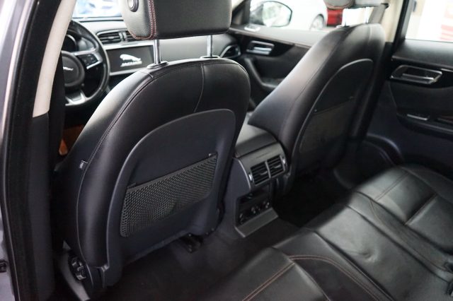 JAGUAR F-Pace usata, con Sensore di pioggia