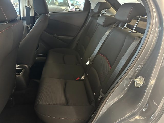 MAZDA 2 usata, con Autoradio digitale