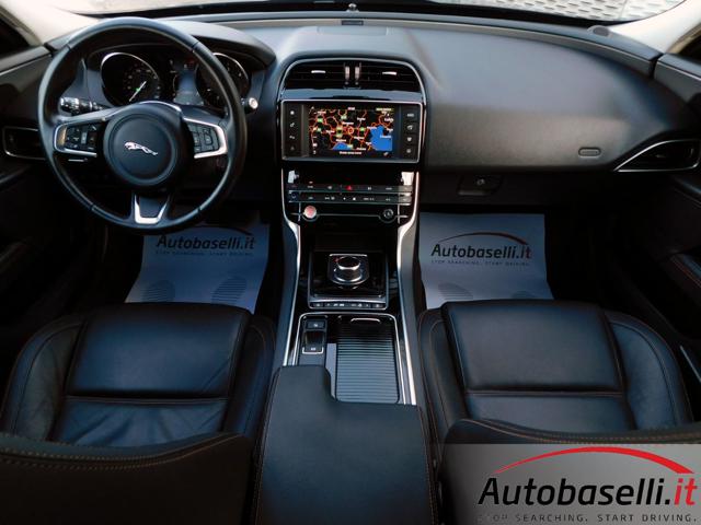 JAGUAR XE usata, con Sistema di navigazione