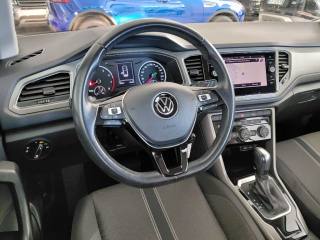 VOLKSWAGEN T-Roc usata, con Leve al volante