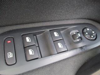 PEUGEOT 308 usata, con Sensori di parcheggio posteriori