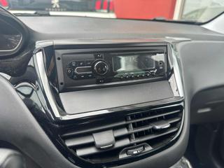 PEUGEOT 208 usata, con Bluetooth