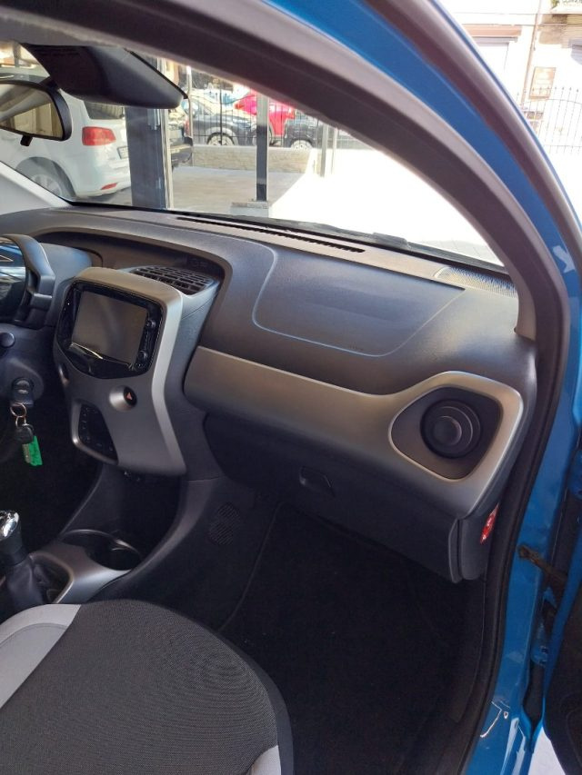 TOYOTA Aygo usata, con Specchietti laterali elettrici