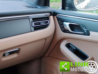 PORSCHE Macan usata, con Volante multifunzione