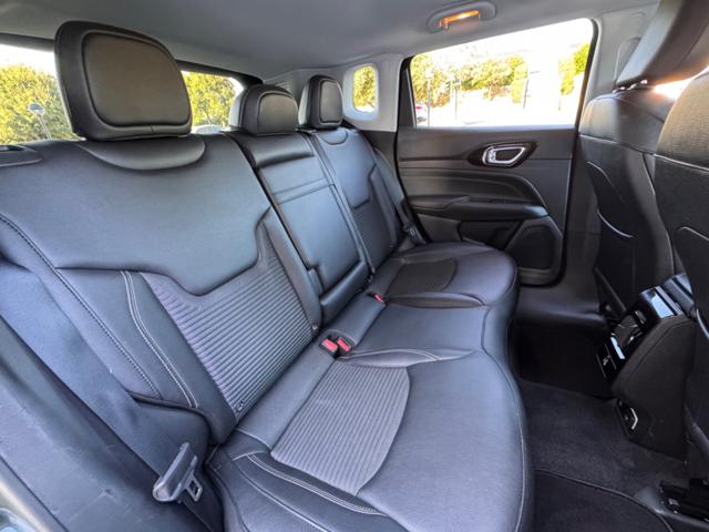 JEEP Compass usata, con Sedile posteriore sdoppiato