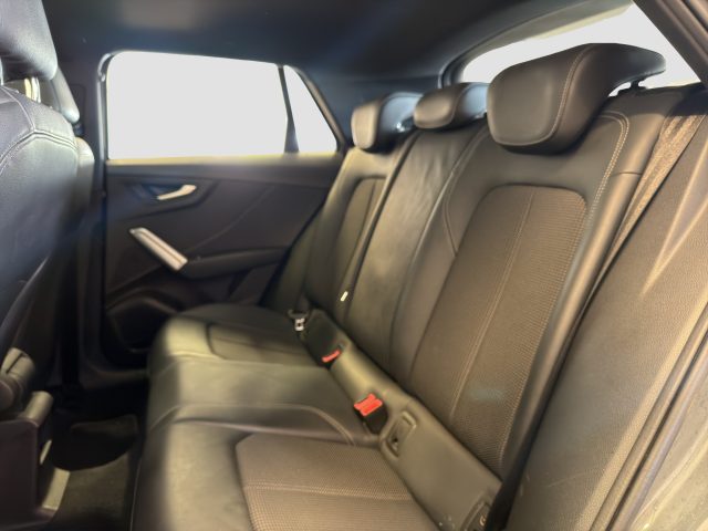 AUDI Q2 usata 9