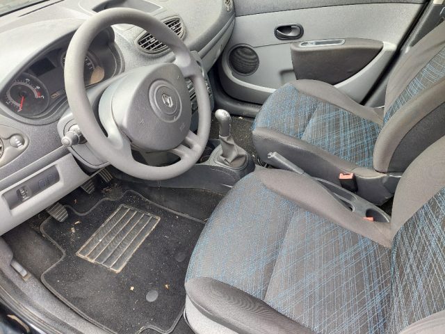 RENAULT Clio usata, con Alzacristalli elettrici