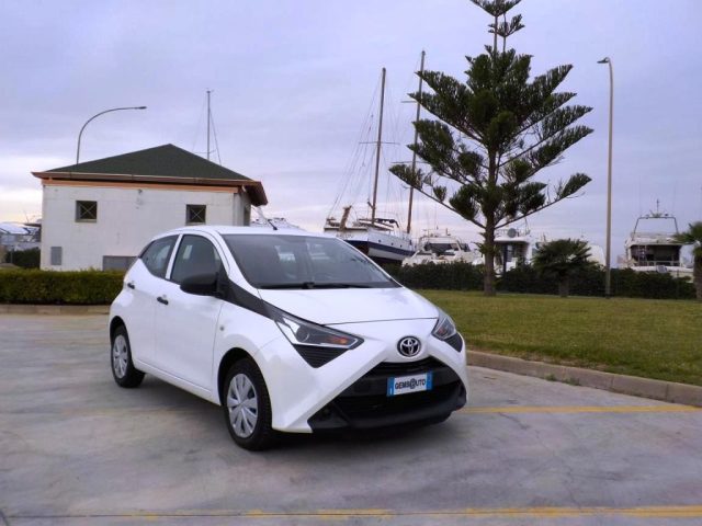 TOYOTA Aygo usata, con ABS