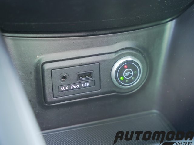 KIA Venga usata 19