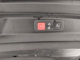 PEUGEOT 5008 usata, con Sedile posteriore sdoppiato