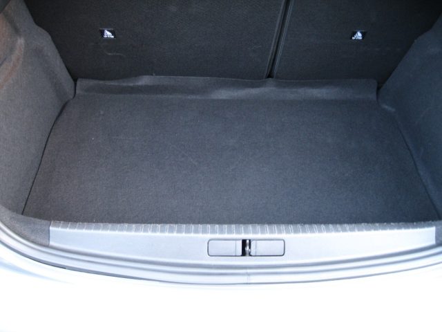 PEUGEOT 208 usata, con ESP