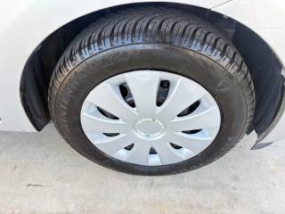 TOYOTA Verso-S usata, con Airbag posteriore