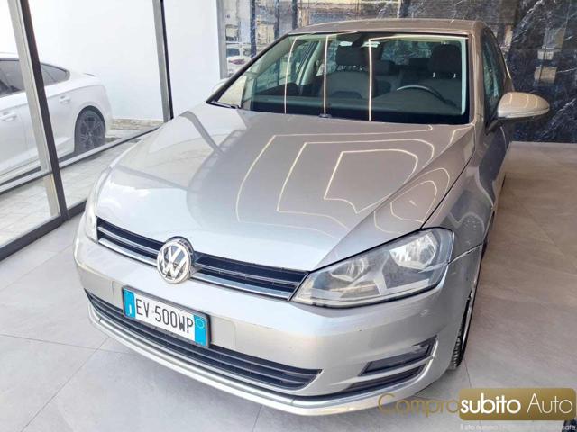 VOLKSWAGEN Golf usata, con Airbag