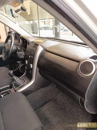 SUZUKI Grand Vitara usata, con Sedile posteriore sdoppiato
