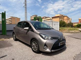TOYOTA Yaris usata, con Alzacristalli elettrici