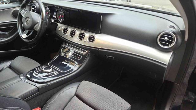 MERCEDES-BENZ E 220 usata, con Chiusura centralizzata