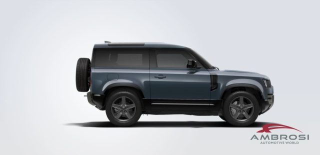 LAND ROVER Defender usata 1