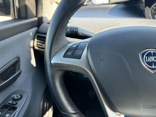 LANCIA Ypsilon usata, con Fari LED