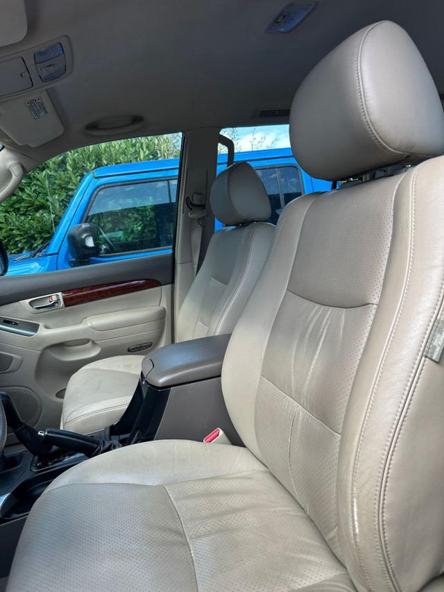 TOYOTA Land Cruiser usata, con Chiusura centralizzata