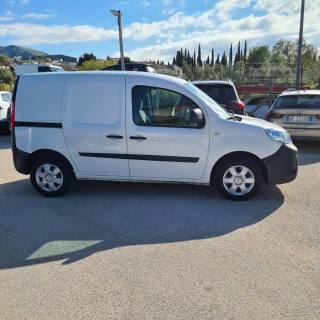 RENAULT Kangoo usata, con Autoradio