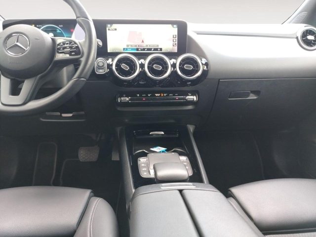 MERCEDES-BENZ B 180 usata, con Sedile posteriore sdoppiato