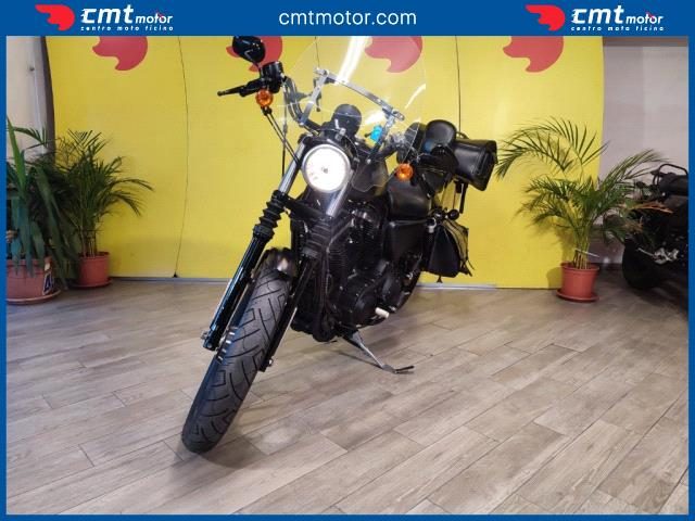 HARLEY-DAVIDSON 883 Iron usata 1