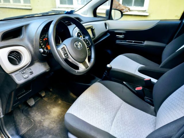 TOYOTA Yaris usata, con Chiusura centralizzata