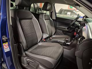 VOLKSWAGEN T-Cross usata, con USB