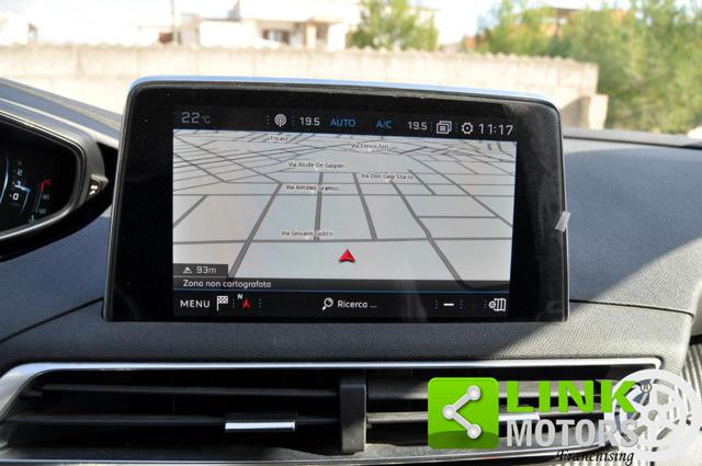 PEUGEOT 5008 usata, con USB