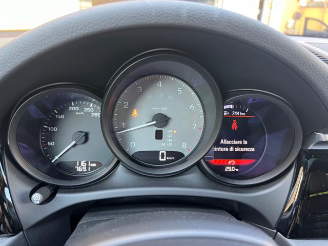 PORSCHE Macan usata, con Autoradio