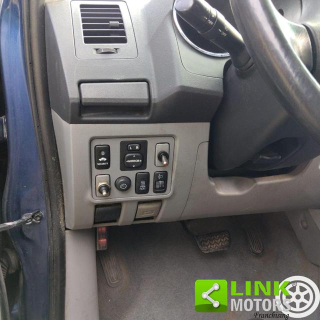 TOYOTA Hilux usata 15