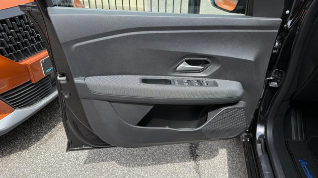 DACIA Sandero usata, con Volante in pelle
