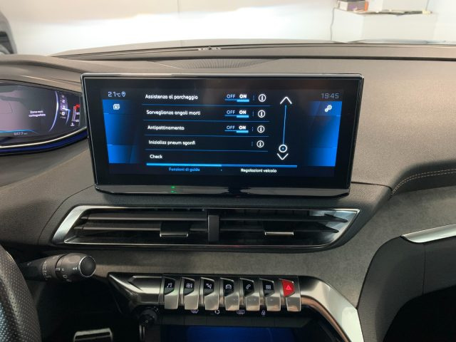 PEUGEOT 3008 usata, con Regolazione elettrica sedili