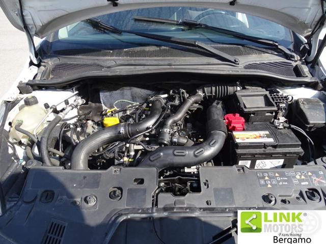 RENAULT Clio usata, con Sedile posteriore sdoppiato