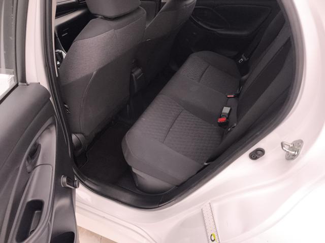 TOYOTA Yaris usata 46
