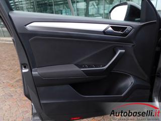 VOLKSWAGEN T-Roc usata, con Hill holder