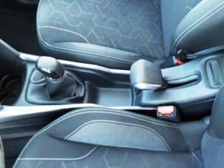 PEUGEOT 2008 usata, con Sistema di navigazione