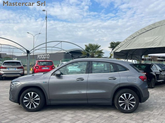 MERCEDES-BENZ GLA 250 usata, con Climatizzatore