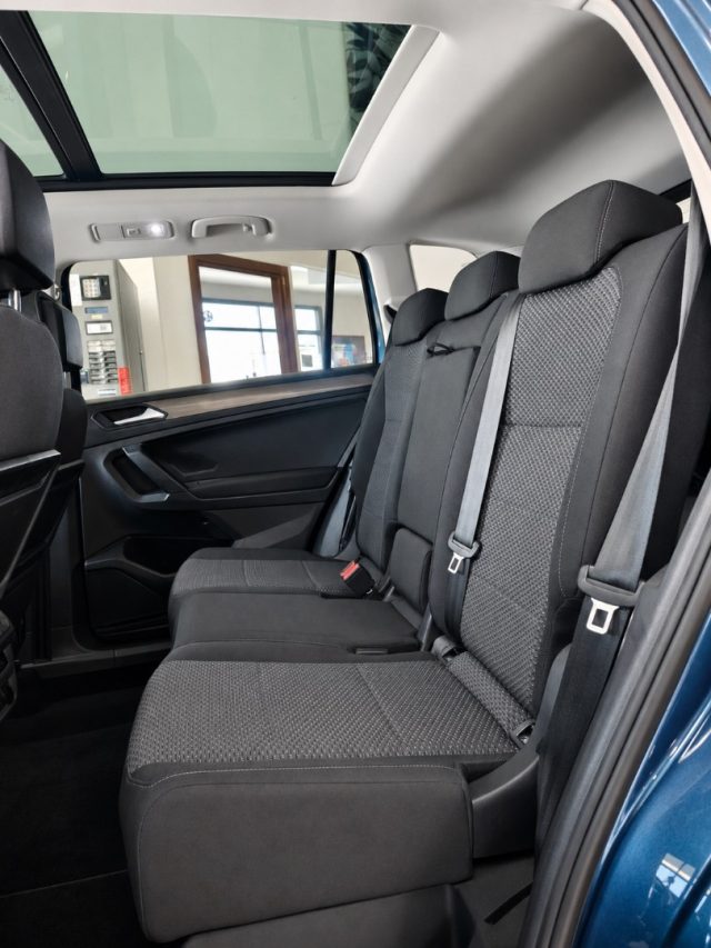 VOLKSWAGEN Tiguan Allspace usata, con Fari Xenon