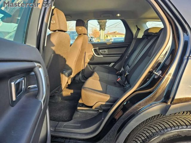 LAND ROVER Discovery Sport usata 13