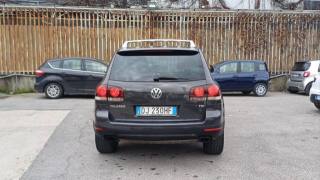 VOLKSWAGEN Touareg usata, con Autoradio