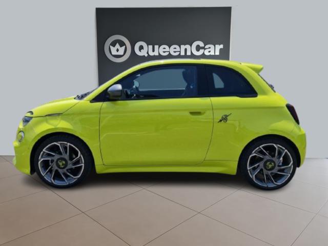 ABARTH 500e usata, con USB