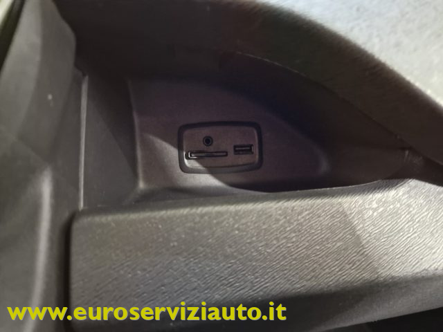 RENAULT Kangoo usata 33