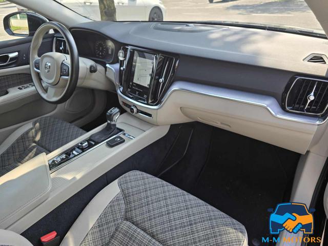 VOLVO V60 usata, con USB