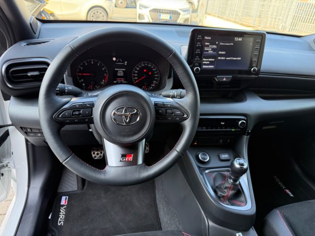 TOYOTA Yaris usata, con ESP