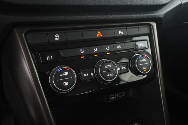 VOLKSWAGEN T-Roc usata 17