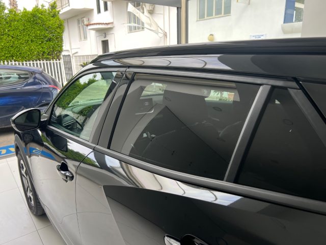 PEUGEOT 2008 usata, con Sistema di navigazione