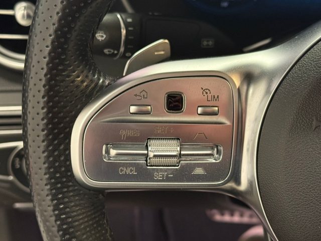 MERCEDES-BENZ C 300 usata, con Autoradio digitale