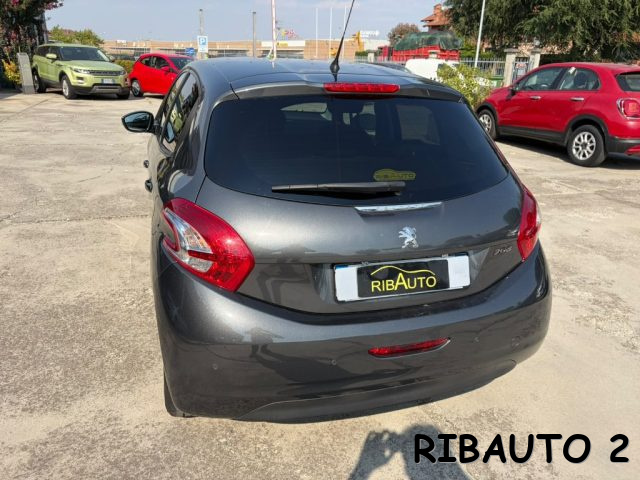 PEUGEOT 208 usata, con Airbag laterali